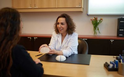 Brustvergrößerung mit Implantaten